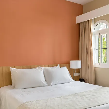 Royal Oasis Club At Pueblo Quinta By Diamond Benalmádena