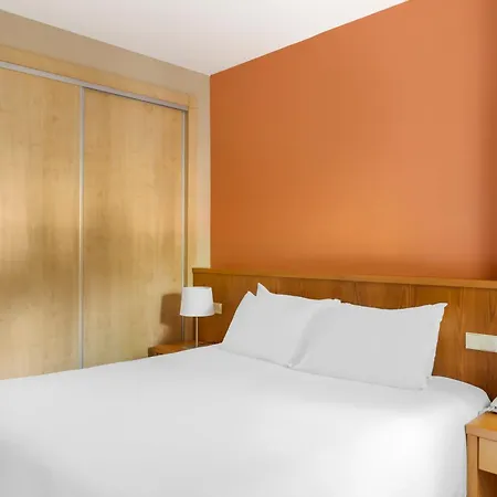 Royal Oasis Club At Pueblo Quinta By Diamond Apartahotel