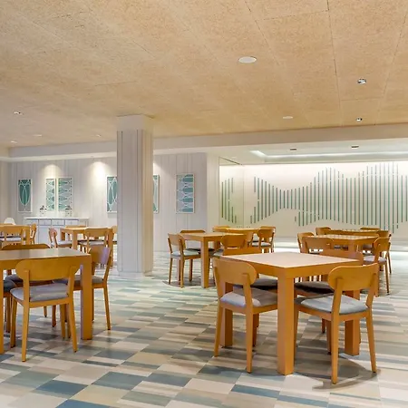 Royal Oasis Club At Pueblo Quinta By Diamond Apartahotel