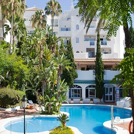 Royal Oasis Club At Pueblo Quinta By Diamond Apartahotel